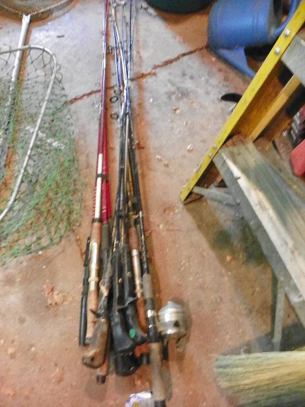 lot 198 image: LOT OF FISHING RODS