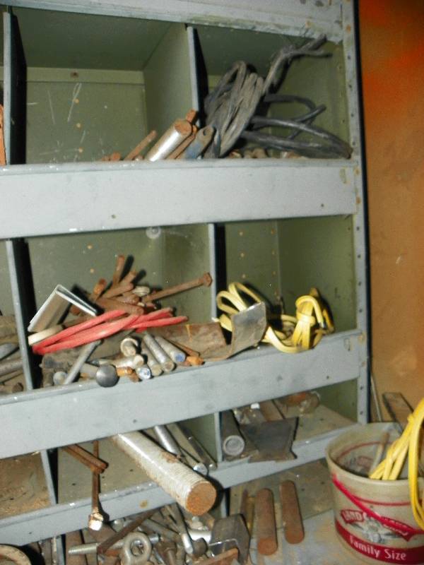 lot 50 image: GARAGE MISC ITEMS