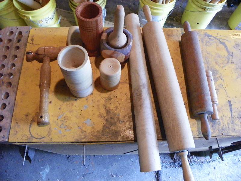 lot 60 image: HANDCRAFTED WOODEN ITEMS, LATHE TURNED
