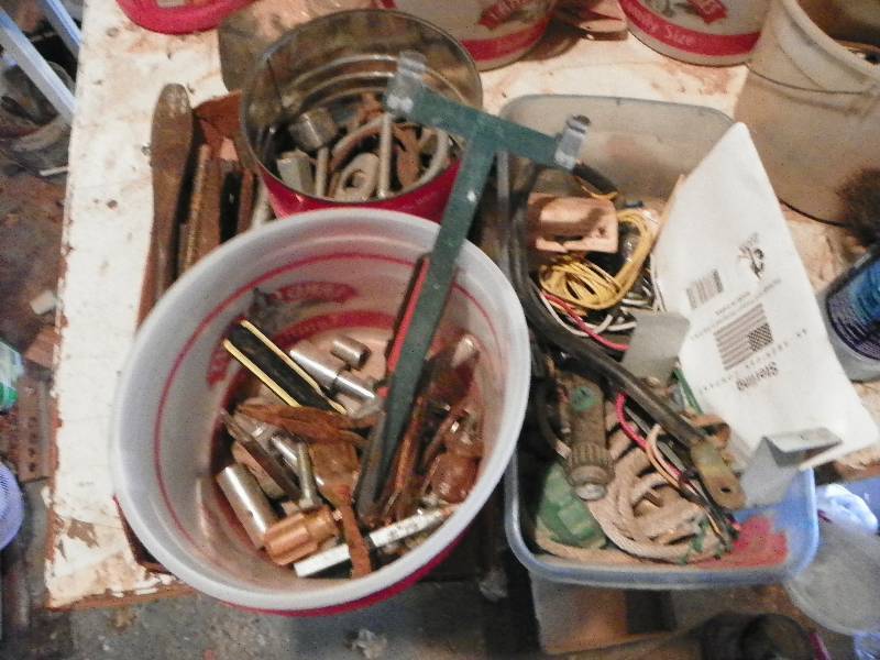 lot 64 image: GARAGE MISC ITEMS