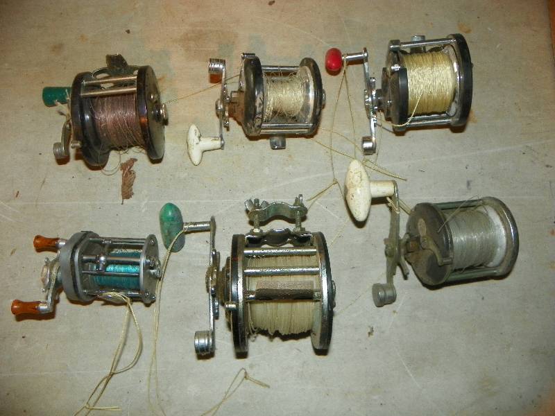 lot 106 image: FISHING REELS