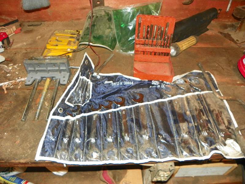 lot 153 image: WRENCHES AND BITS
