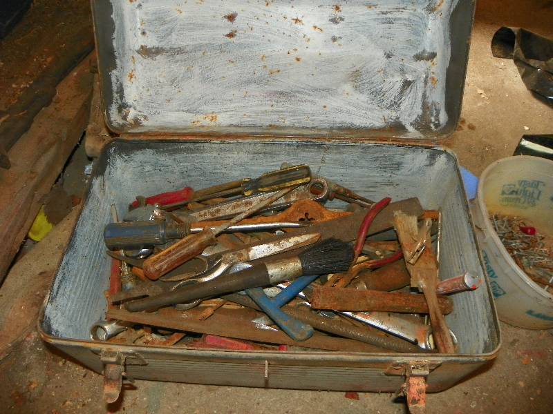 lot 163 image: GARAGE MISC ITEMS AND TOOLS