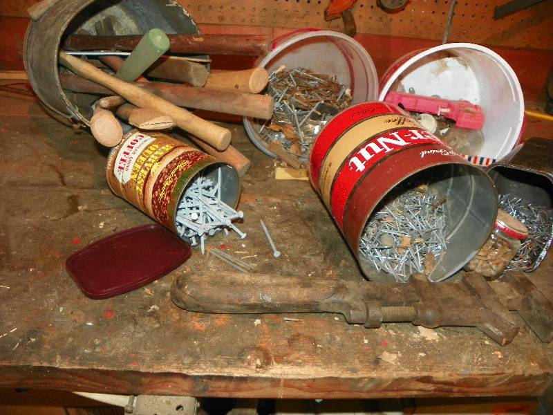 lot 165 image: GARAGE MISC ITEMS