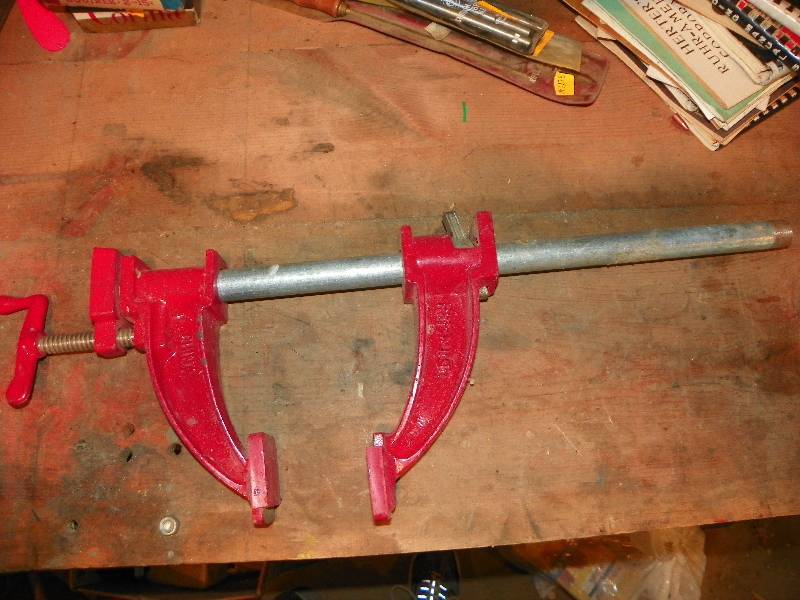 lot 235 image: PITTSBURGH BAR CLAMP