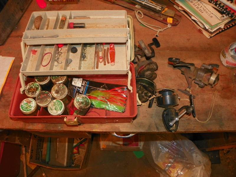 lot 236 image: TACKLE BOX WITH REELS AND MISC ITEMS