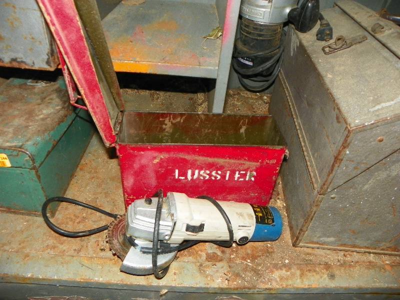 lot 246 image: METAL AMMO BOX WITH ANGLE GRINDER