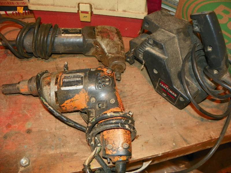 lot 250 image: CRAFTSMAN BELT SANDER, DRILLSDRIVERS