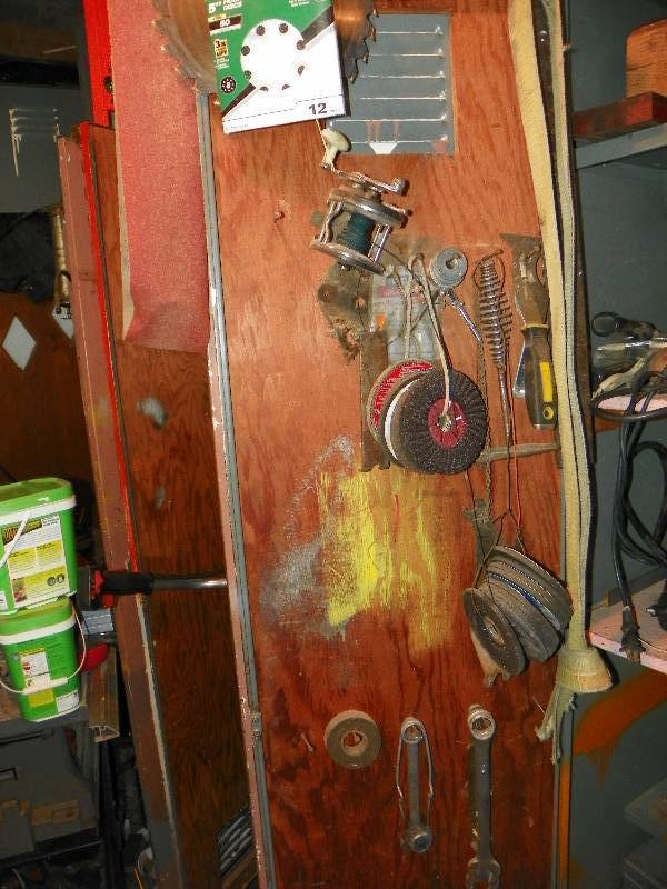 lot 258 image: GARAGE MISC ITEMS