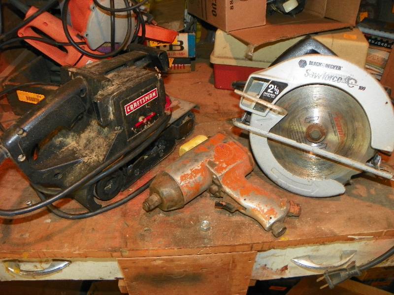 lot 274 image: POWER TOOLS