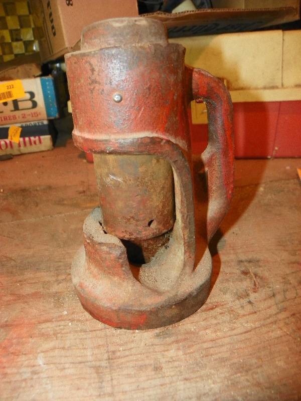 lot 296 image: GARAGE MISC ITEMS