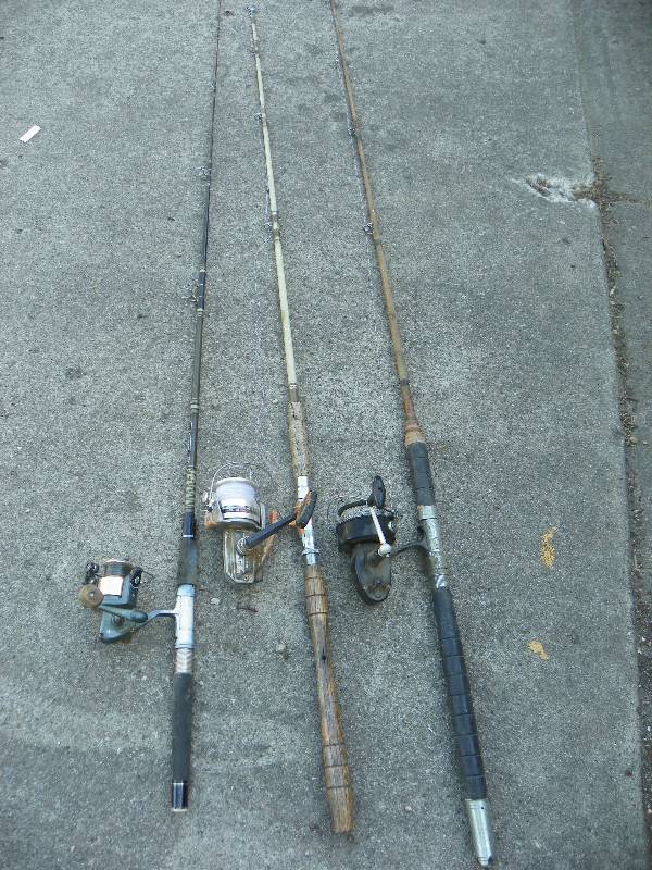 lot 304 image: FISHING RODS AND REELS