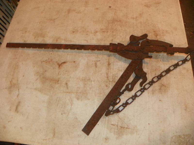 lot 320 image: CHAIN BINDERHOIST