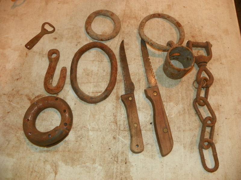 lot 326 image: OLD METAL STUFF