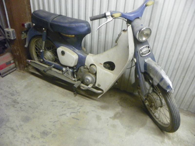 lot 362 image: HONDA 50 SCOOTER