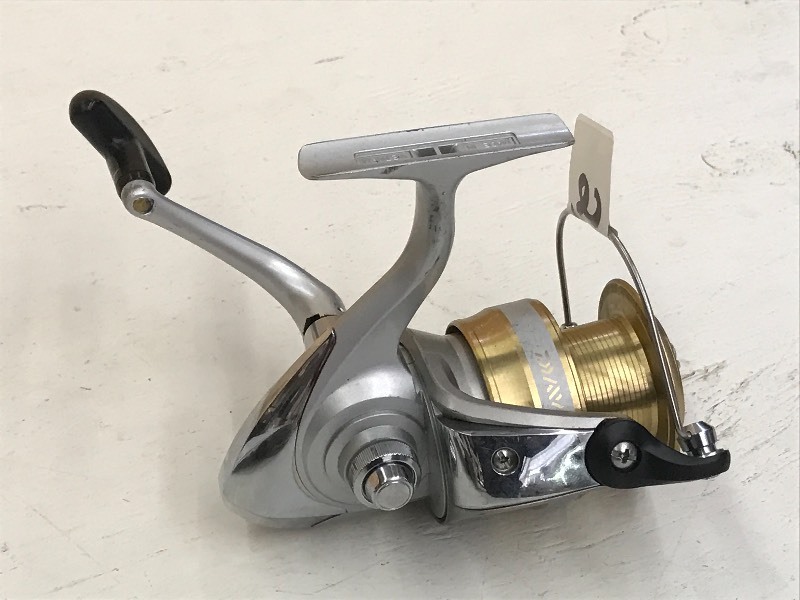 lot 23 image: Daiwa SweepFire 4000-2B Reel ...