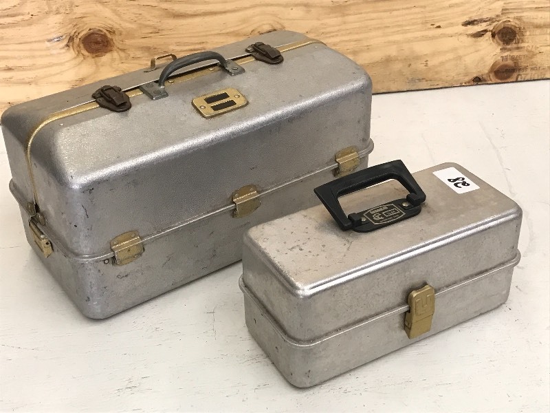 lot 28 image: (2) Vintage UMCO Tackle Boxes ...