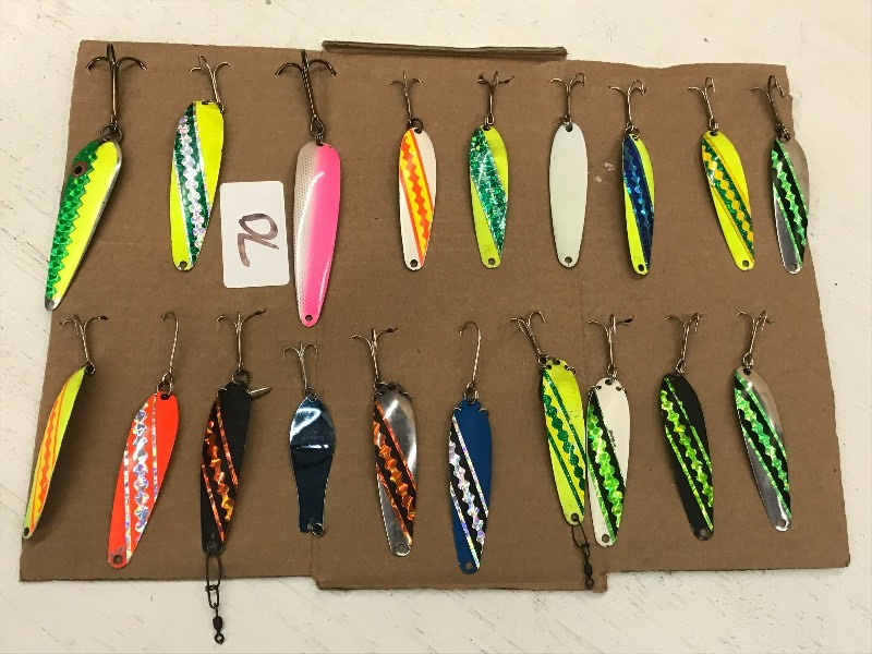 lot 70 image: (19) Assorted Spoon Lures ...