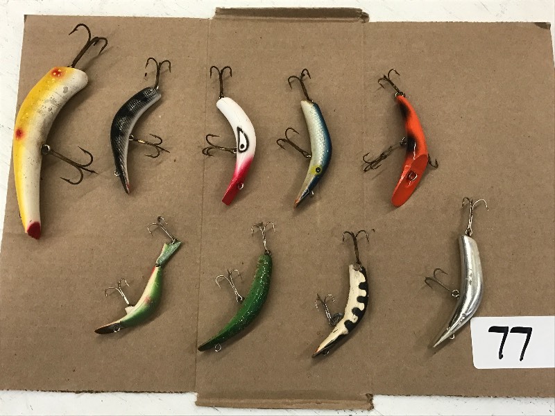 lot 77 image: (9) Assorted Crankbait Lures ...