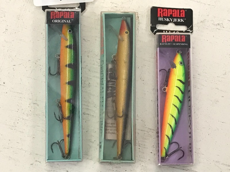 lot 93 image: (3) New Rapala Floating Lures ...