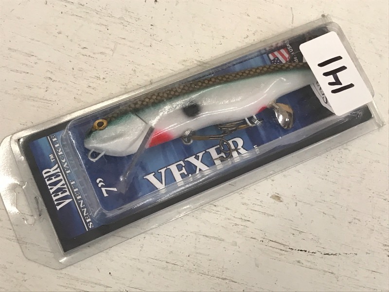 lot 141 image: (1) New Vexer 7 Muskie Lure ...