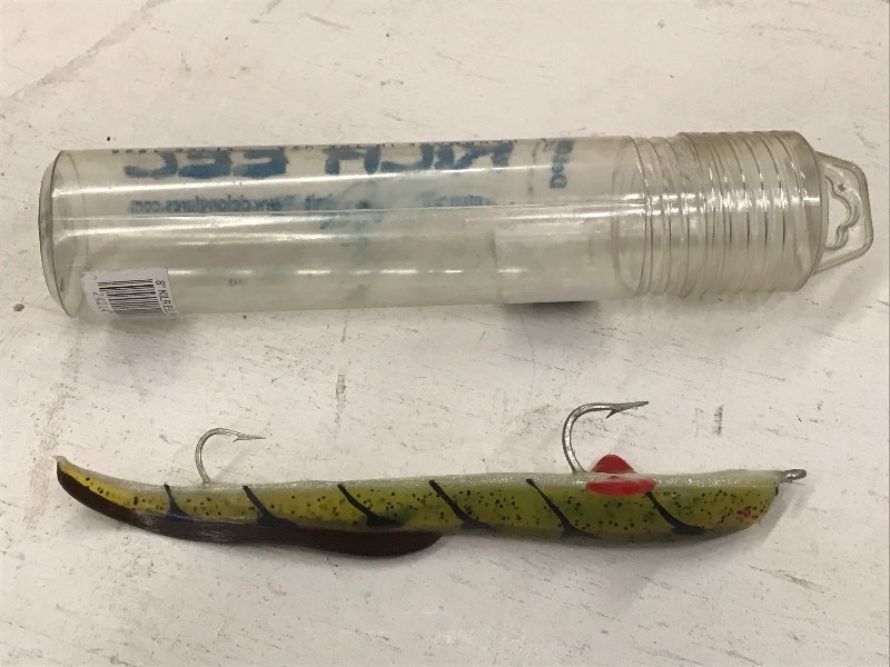 lot 156 image: (1) New 8 Killer Eel Perch Muskie ...