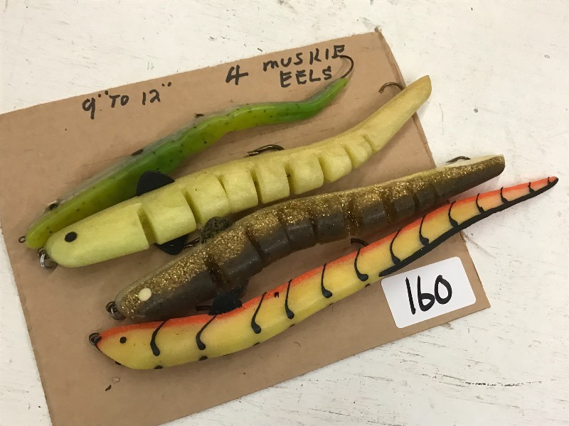 lot 160 image: (4) 9-12 Muskie Eel Lures ...
