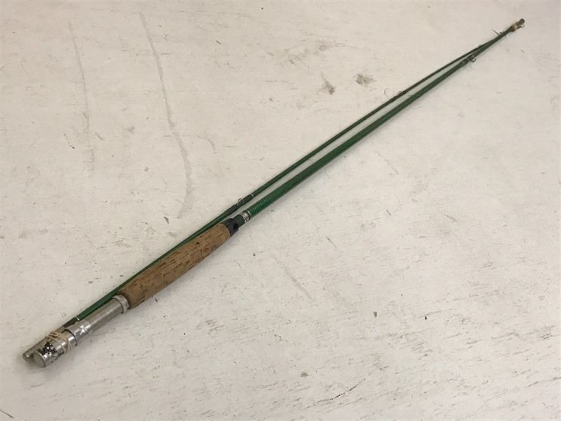lot 209 image: Vintage 2-Piece Unmarked Fly Rod ...