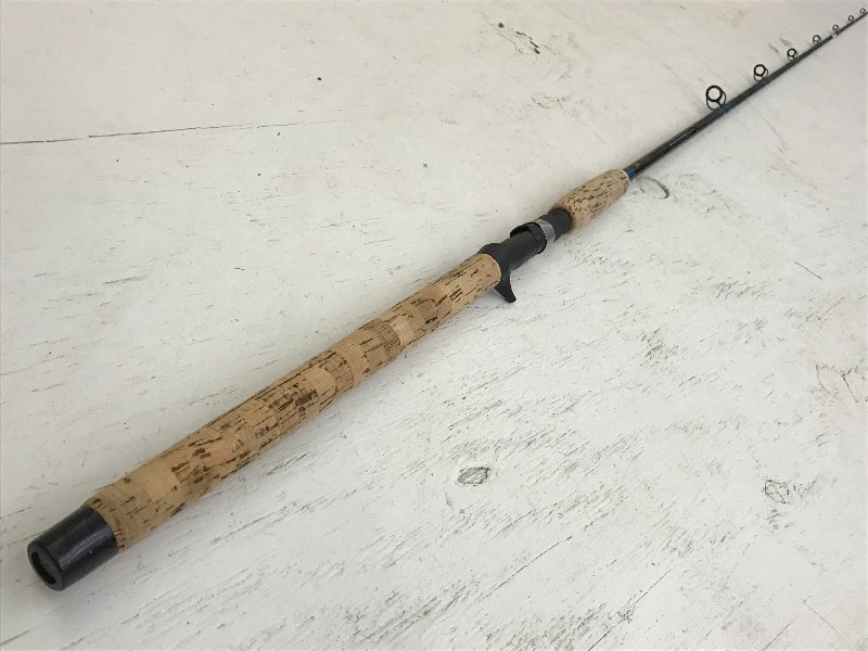 lot 215 image: Like New All Star Western Inshore S...