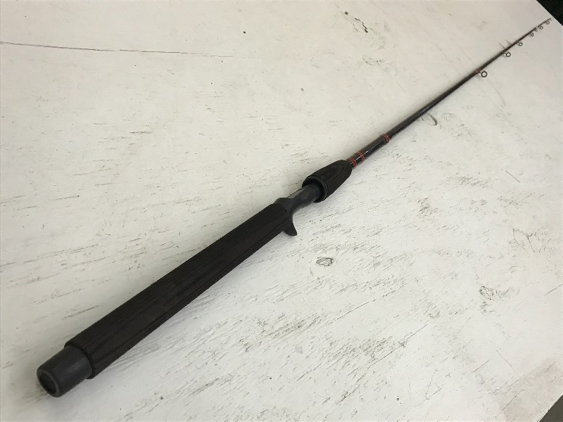 lot 218 image: Berkley Flippin Stik 76 Medium A...