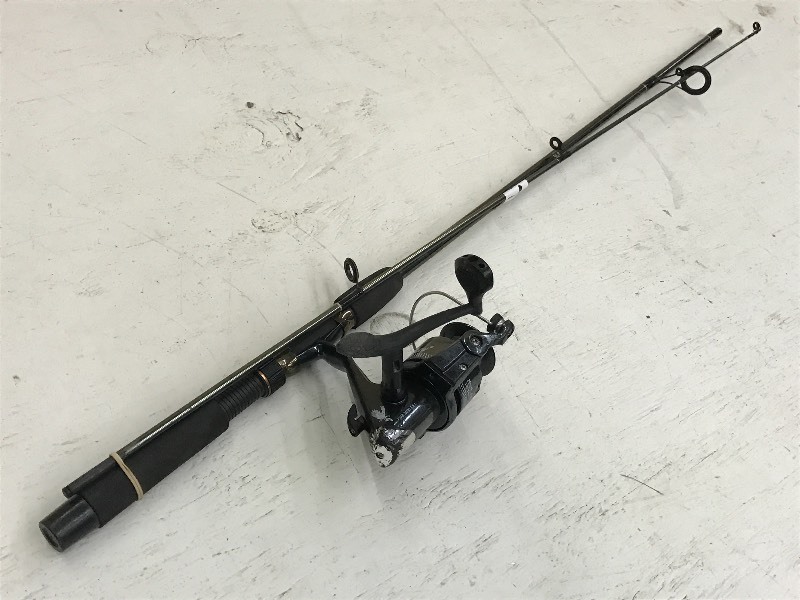 lot 237 image: Eagle Claw 6ft Medium-Action Rod Wi...