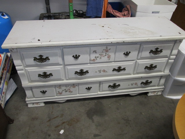 lot 50 image: Vintage White Wooden Dresser