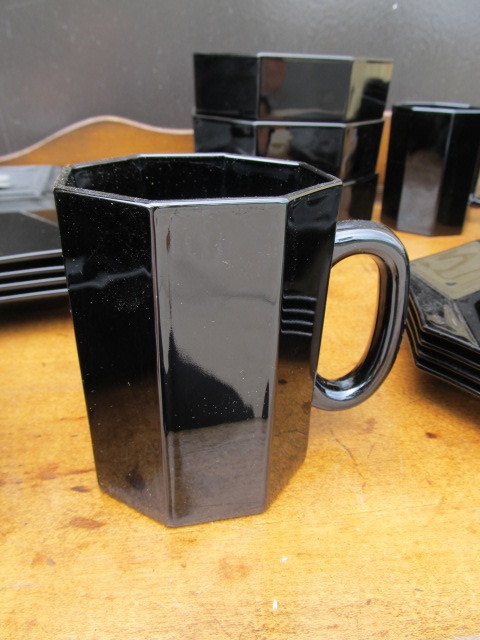 lot 63 image: Set of Vintage ARCOROC Jet Black Dishes