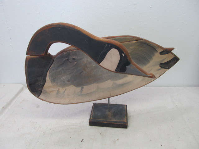 lot 14 image: Large Hand Painted Swivel Goose Decoy