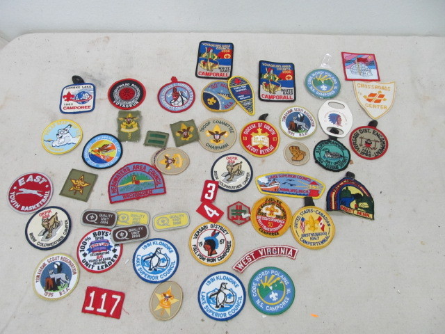 lot 39 image: Collection of Vintage etc Boy Scout patches