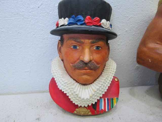 lot 102 image: Vintage 1960s Chalkware Bosson Heads