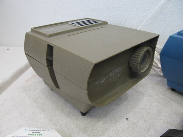 lot 104 image: Large Lot of Vintage ViewMaster Viewers and Reels