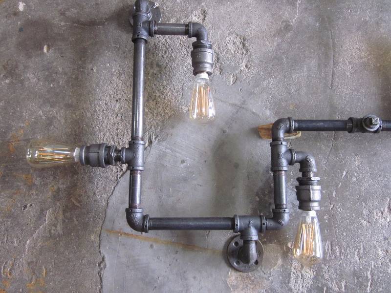 lot 3 image: Wall SculptureLight Fixture