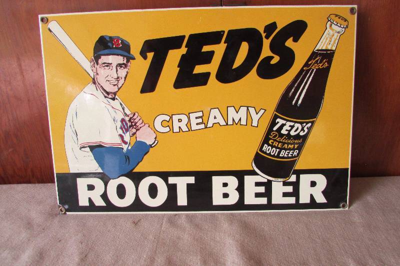 lot 21 image: Vintage TEDS Creamy Root Beer Sign