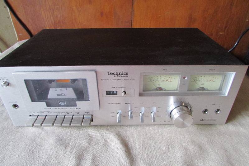 lot 47 image: Vintage Technics Stereo Cassette Deck