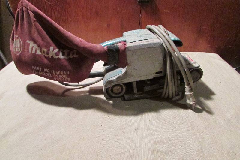 lot 64 image: Makita Belt Sander