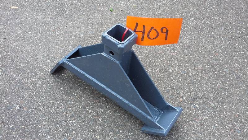 Receiver Hitch for Skid Steer Quick Attach