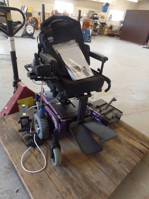 MOTORIZED WHEELCHAIR
