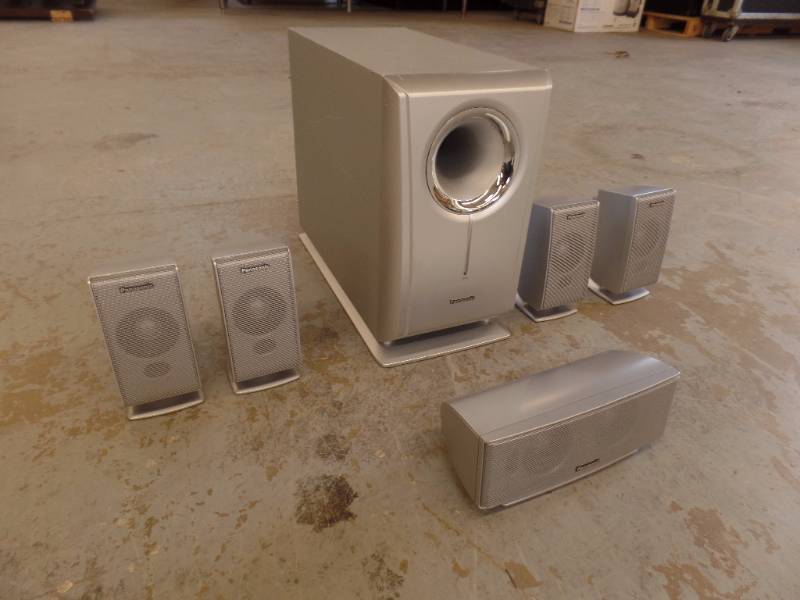 SUBWOOFER AND SPEAKERS