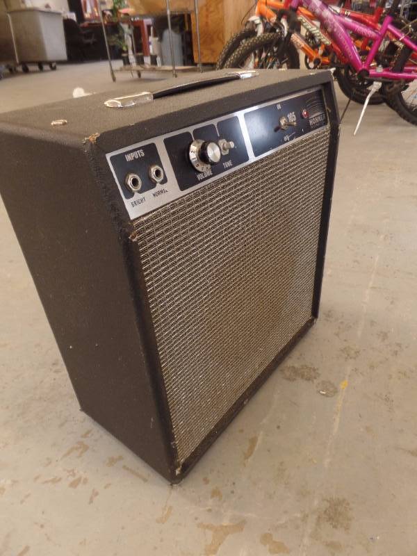 HOHNER INTERNATIONAL AMPLIFIER