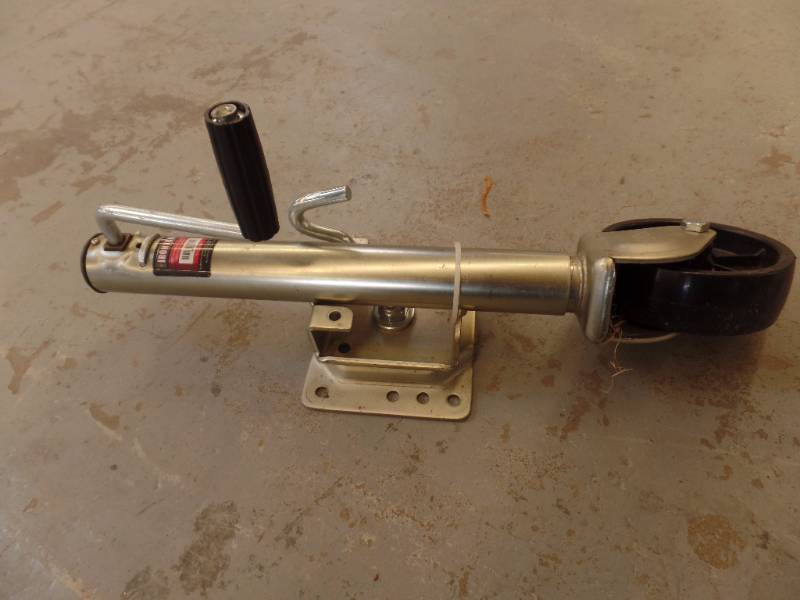 MARINE SWIVEL JACK