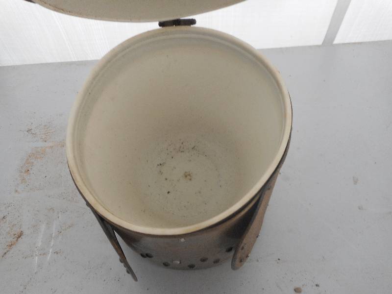 lot 31 image: ANTIQUE ICE BUCKET