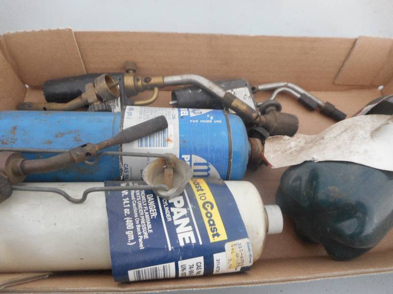 lot 49 image: TORCH ENDS , CANESTERS AND TANKS