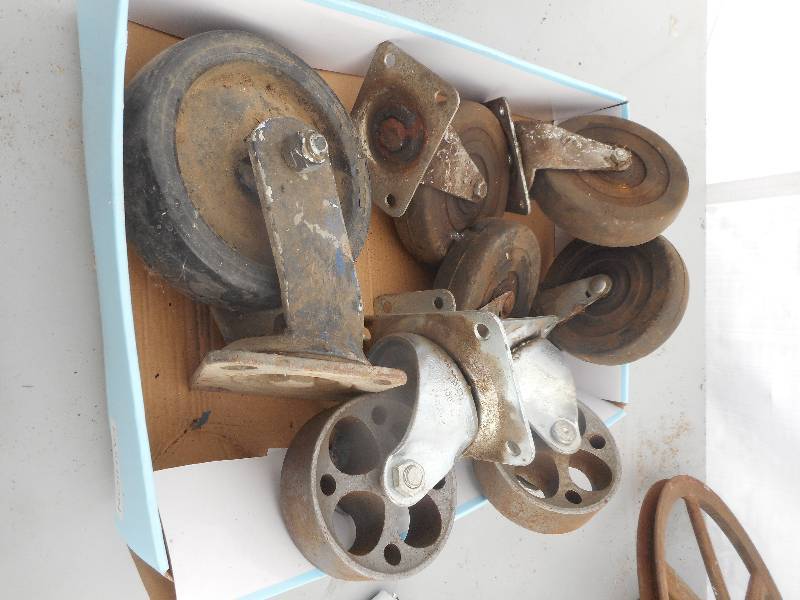 lot 67 image: 7 WHEEL CASTERS