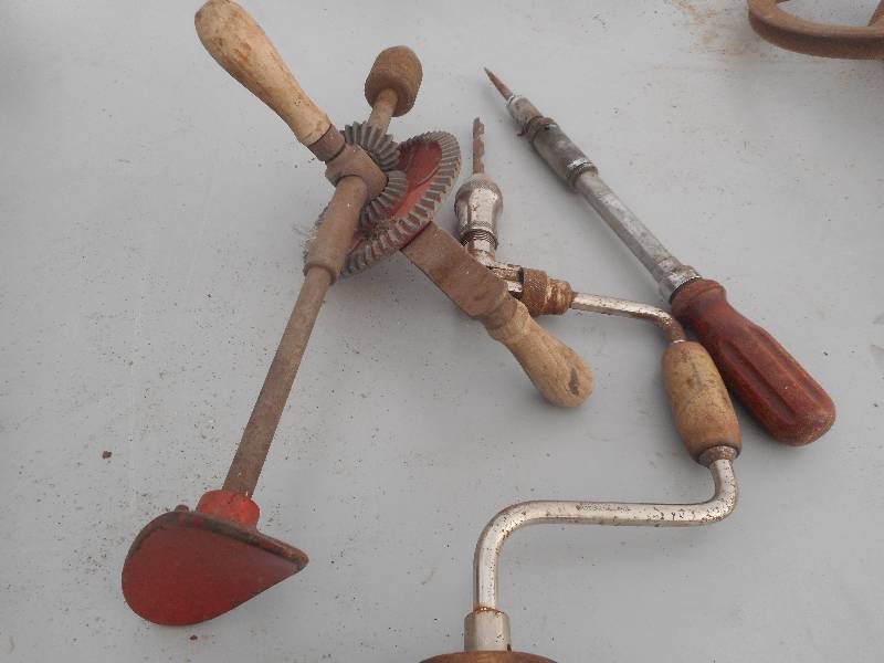 lot 69 image: 3 VINTAGE HAND DRILLS